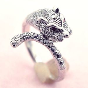 Chic Silver Marcasite Leopard Head Adjustable Ring